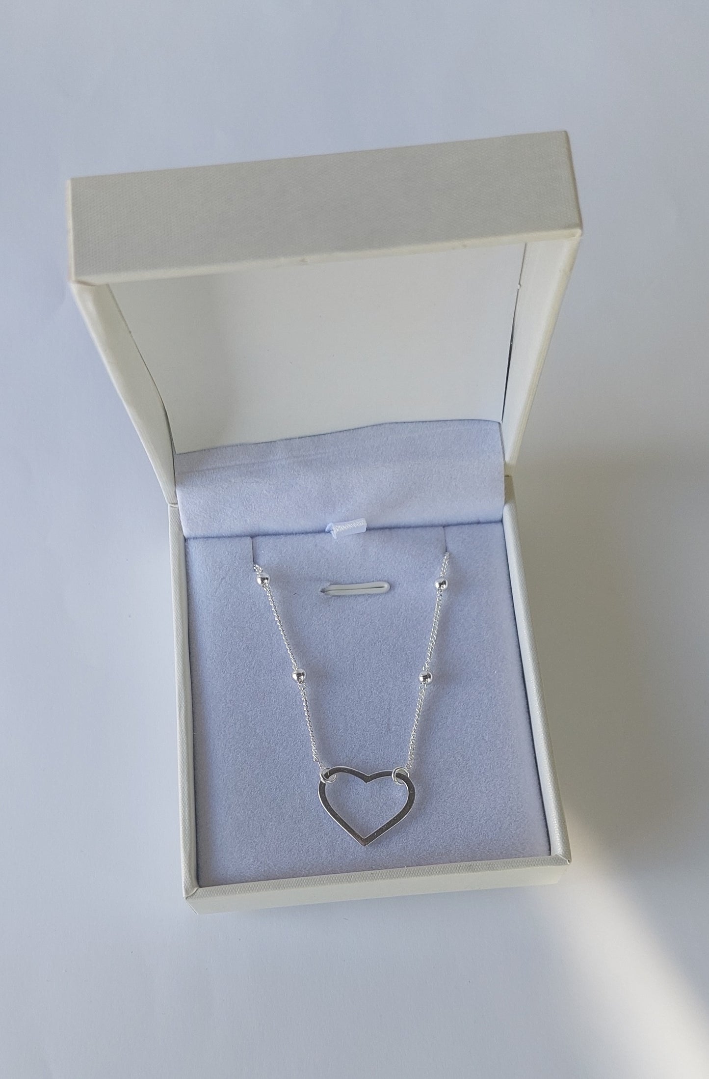 Collar de Plata 925 – Corazón Abierto