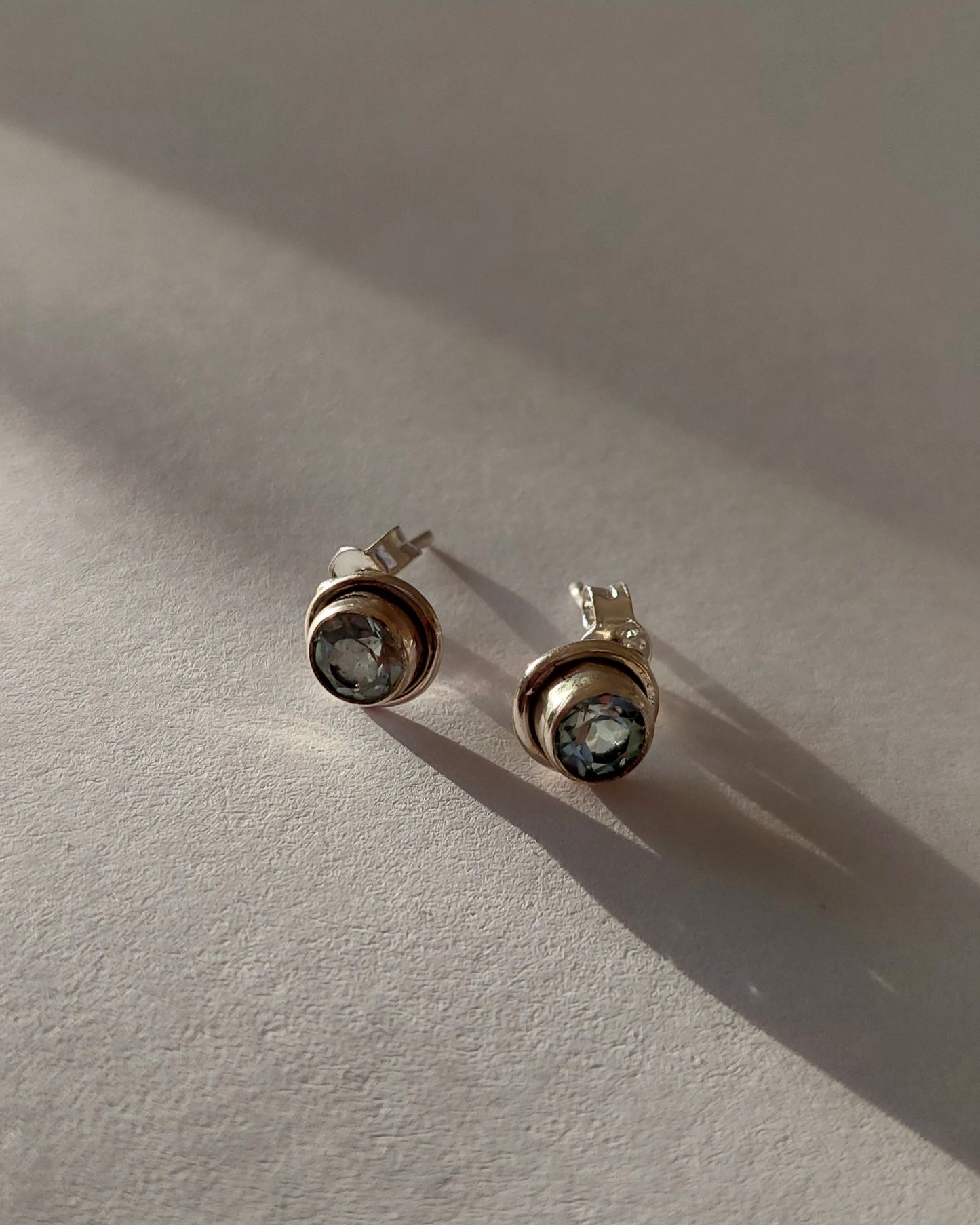 Caravanas Topacio azul