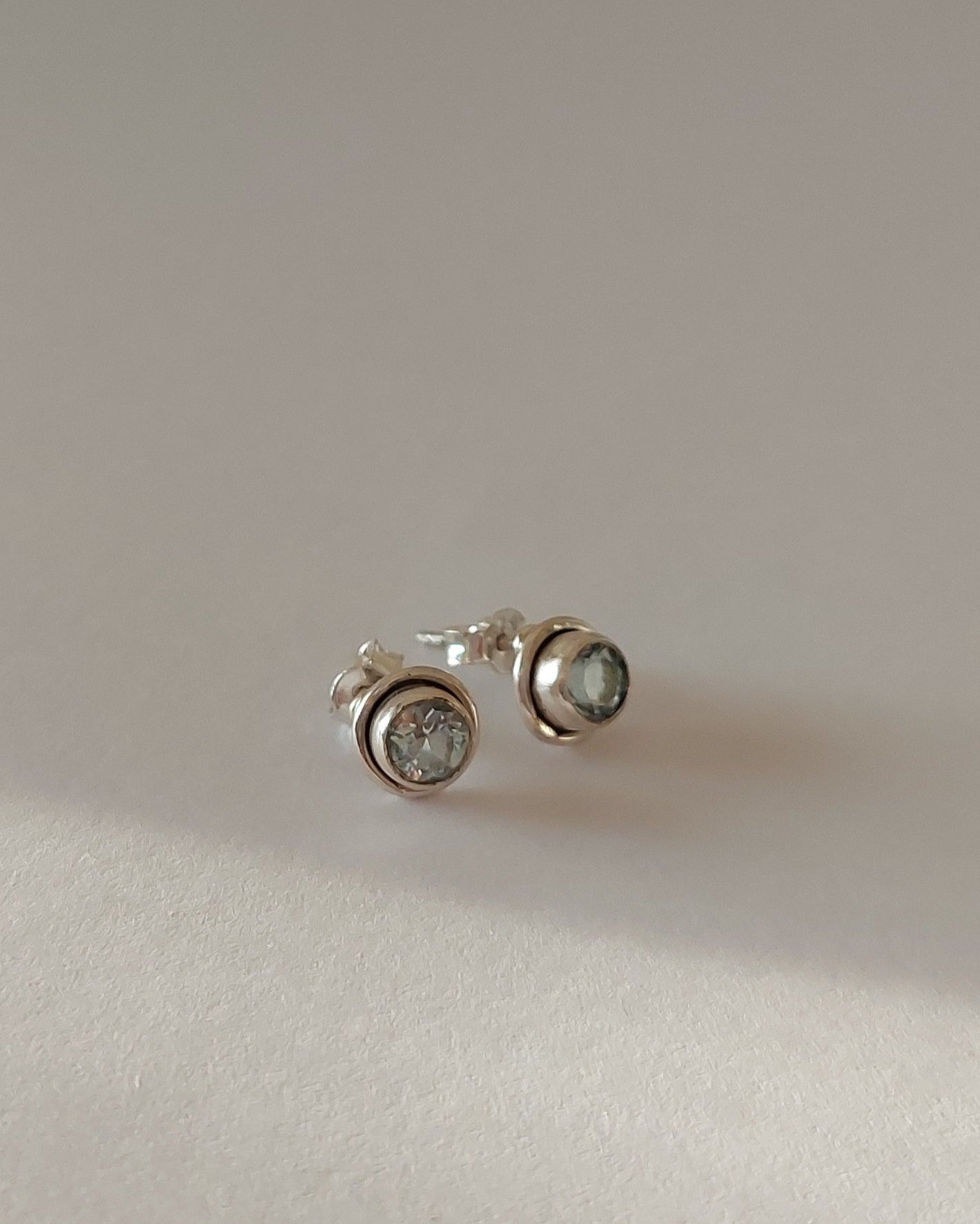 Caravanas Topacio azul