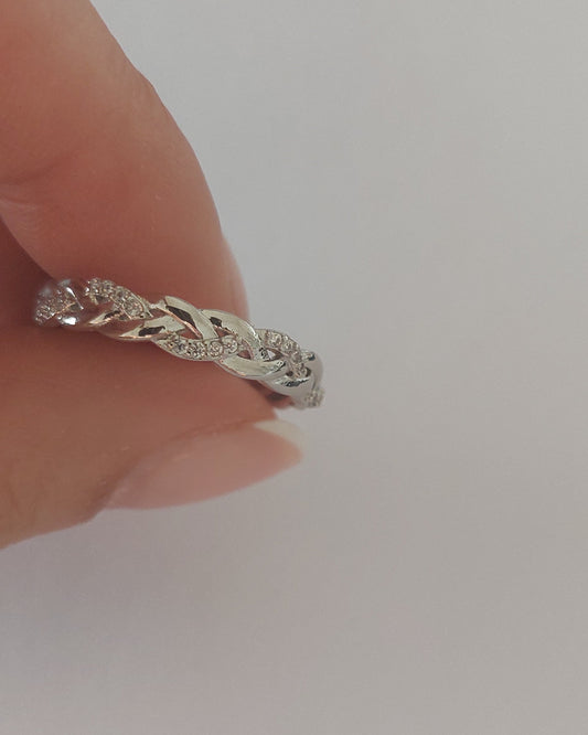 Anillo Entrelazado