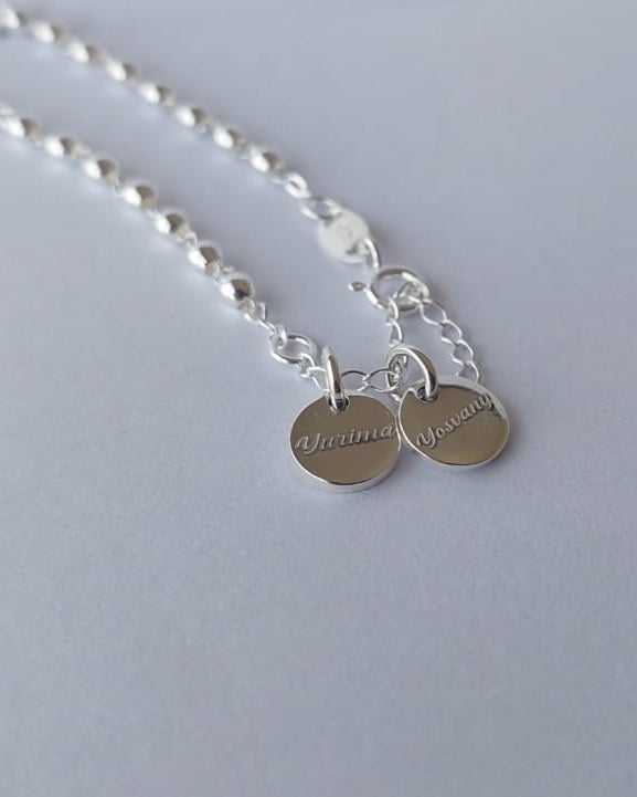 Pulsera con medallas personalizadas