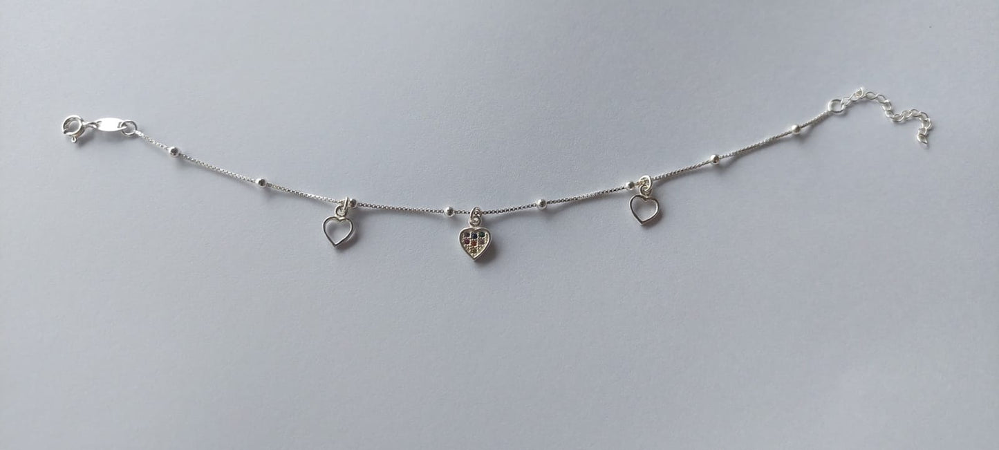 Pulsera con Dijes de Corazón